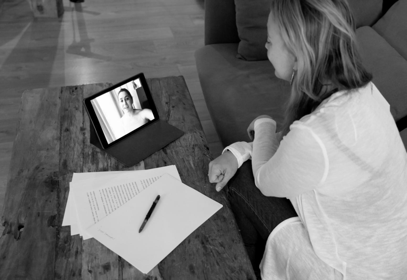 Uczestnicy webinaru Bemowaa analizują dane budżetowe